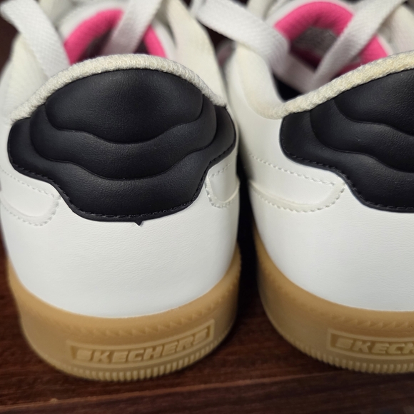 Skechers White and Pink Big Girls Sneakers - Picture 2 of 6